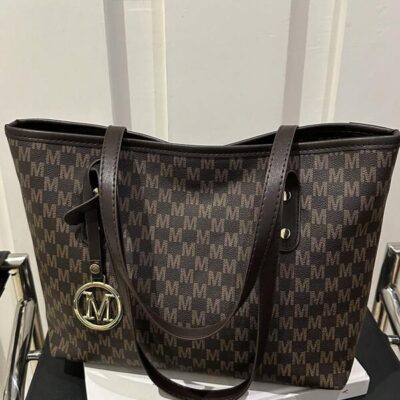 European And American Cross-Border Personalized Large Capacity Letter Minimalist Printed Tote Bag, Women's New Rhombus Commuter Shoulder Bag